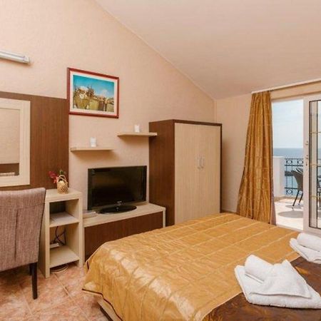 סבטי סטפן Monte Perla Residence מראה חיצוני תמונה